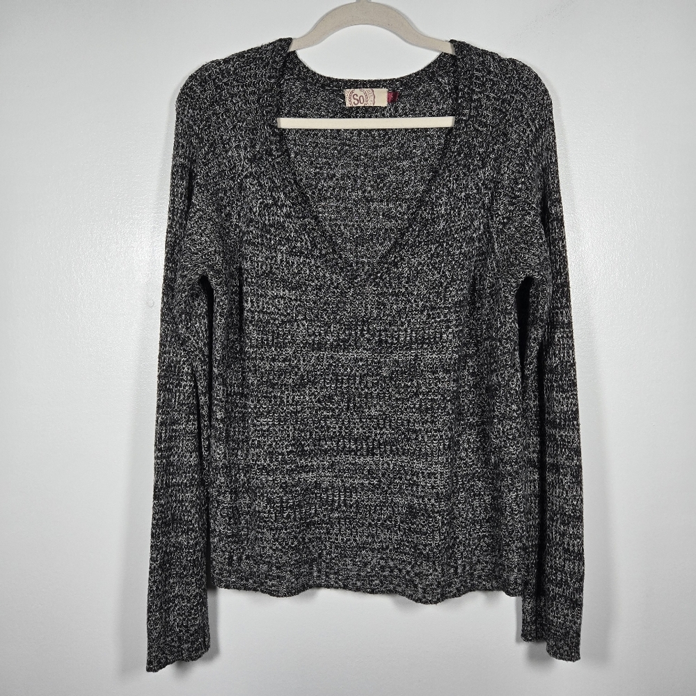 SO Black Gray Heathered Marled V-Neck Knit Sweater Size Large
